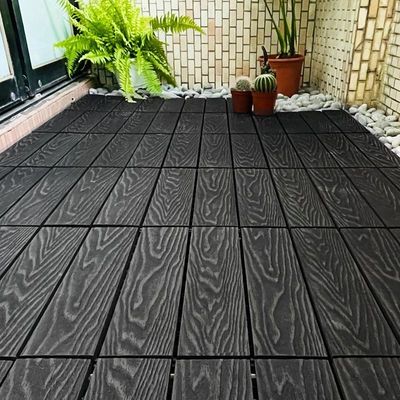 Un buen precio. Tiles de cubierta de madera WPC compuestos resistentes a la corrosión Tiles de madera entrelazadas en línea