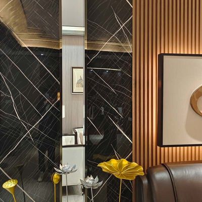Un buen precio. Panel de pared compuesto a medida revestimiento exterior ligero para la construcción en línea
