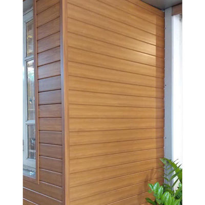 Un buen precio. Panel de pared de PVC WPC decorativo Revestimiento de madera compuesta impermeable en línea